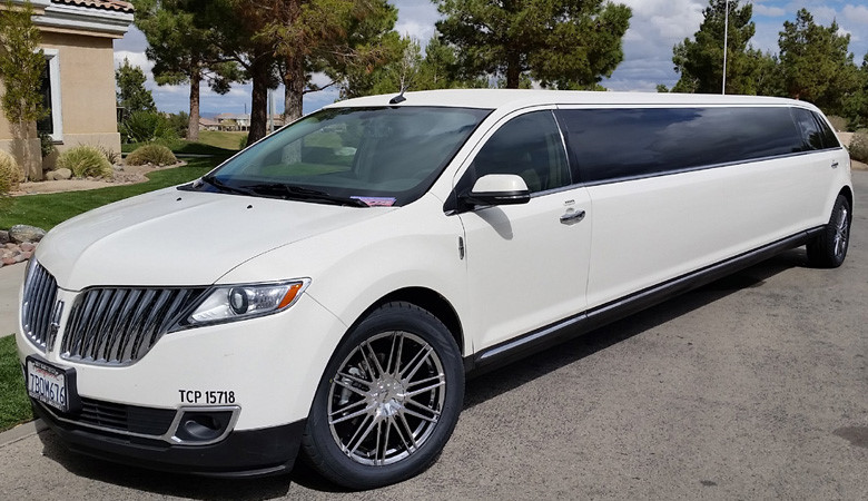Lincoln MKS Limousine