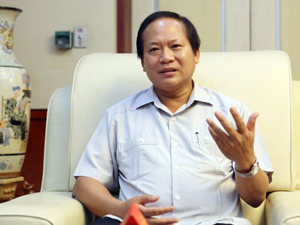 Bộ trưởng TT&TT Trương Minh Tuấn: Nhà báo khi tham gia mạng xã hội rất dễ xảy ra tình trạng xung đột lợi ích nếu nội quy cơ quan báo chí không đủ kiểm soát.