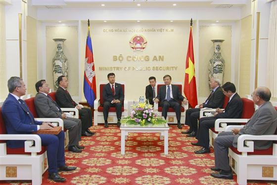 Bộ trưởng Tô Lâm và ngài Meach Sophana tại buổi tiếp.