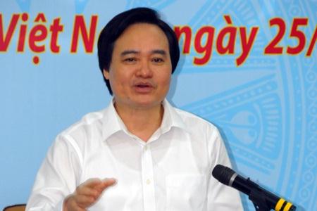 Bộ trưởng Bộ GD&ĐT Phùng Xuân Nhạ mong muốn các em học sinh bình tĩnh trong khi làm bài thi với tất cả sự cố gắng của mình để đạt kết quả tốt nhất.