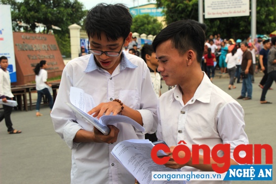 Theo đánh giá của thí sinh, đề thi năm nay có tính phân loại cao