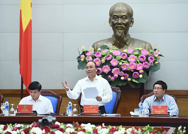 Thủ tướng đề nghị tiếp tục triển khai tích cực các nội dung phối hợp công tác giữa Chính phủ và Tổng LĐLĐVN, nhất là việc chăm lo, bảo vệ quyền và lợi ích hợp pháp của người lao động