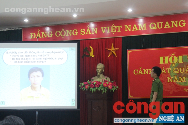 Thí sinh tham gia vòng thi 