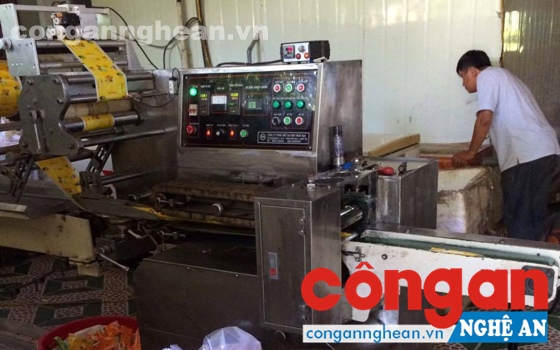 Dây chuyền và sản xuất kem giả bị thu giữ