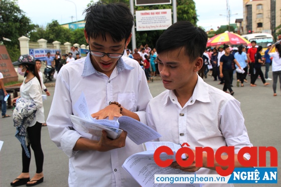 Các thí sinh dự thi THPT quốc gia 2016