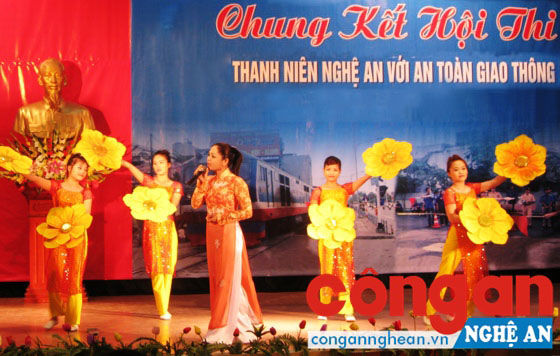 Một cuộc thi tìm hiểu pháp luật về ATGT tại Nghệ An
