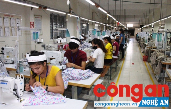 Công nhân các KCN ngày càng được DN đảm bảo về quyền lợi