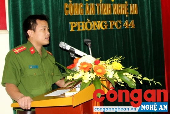 Bí thư Đoàn thanh niên Văn phòng Cơ quan CSĐT hứa trước đơn vị thực hiện tốt phong trào thi đua