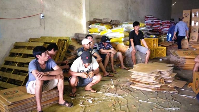 Công nhân làm việc tại cơ sở này