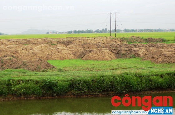 Phê duyệt đất đồi, thi công bằng đất pha cát