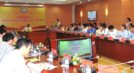 Các đại biểu dự hội nghị.