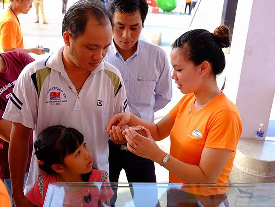 Ba mạng di động lớn là Viettel, MobiFone và VinaPhone nhiều khả năng sẽ được cung cấp dịch vụ 4G trong tháng 9 này trên băng tần 1800 MHz.