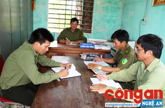 Ban Công an xã Hưng Long triển khai phương án đấu tranh với tội phạm ma túy