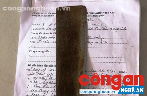 Con dao bà Nuôi dùng chém con dâu và biên bản hòa giải sự việc