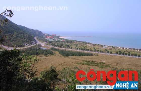 Hiện nay, nhiều doanh nghiệp đã tập trung khai thác, hình thành khu nghỉ dưỡng tại các khu vực đới bờ