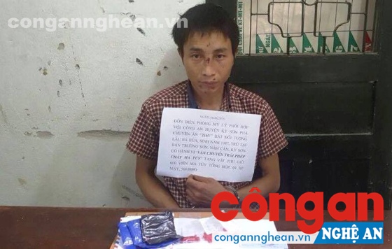 Đối tượng Lầu Bá Hùa và tang vật