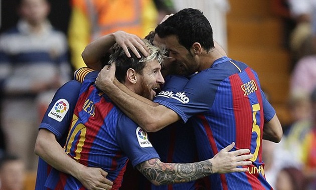 Messi ấn định thắng lợi cho Barcelona ở những phút bù giờ