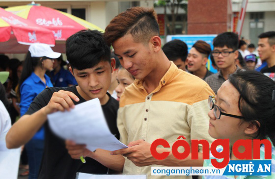 Thí sinh hoàn thành bài thi môn Toán kỳ thi THPT quốc gia 2016