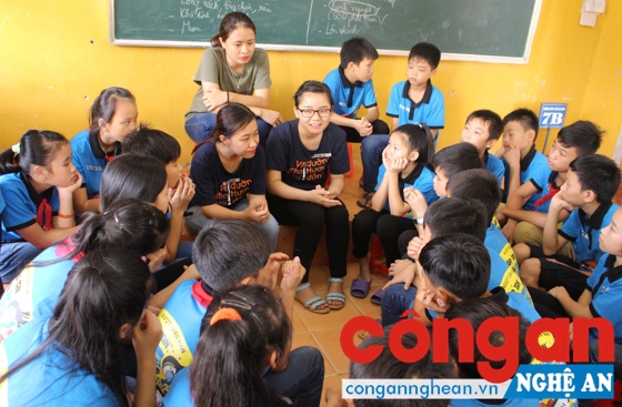 Một hoạt động truyền thông của Dự án “Lớn lên an toàn”