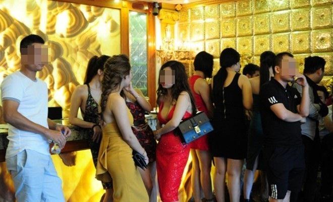 Dân chơi bị tạm giữ trong các vụ triệt phá