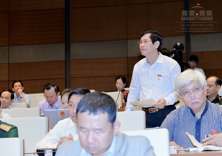 Đại biểu Quốc hội Nguyễn Ngọc Phương chất vấn Bộ trưởng Bộ Nội vụ