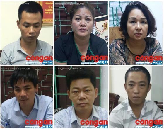 Các đối tượng đánh bạc bị bắt tại hiện trường