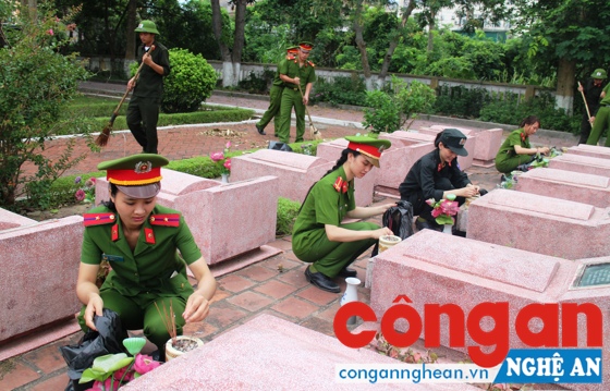 Hội Phụ nữ Phòng CSCĐ phối hợp với Đoàn cơ sở tích cực tham gia các hoạt động về nguồn