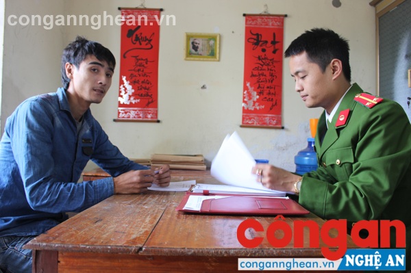 Đối tượng Hồ Đình Tuấn tại cơ quan Công an