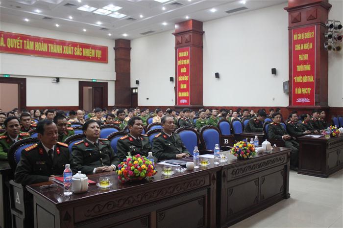Tại buổi khai giảng