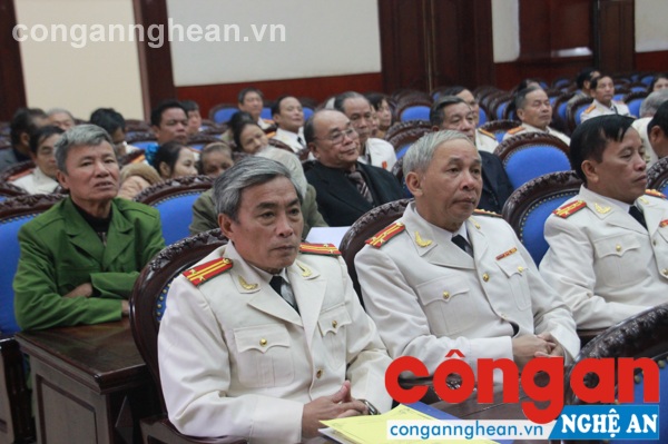 Đông đảo cán bộ, chiến sĩ nghĩ hưu qua các thời kỳ
