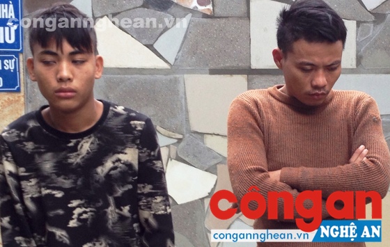 2 trong số 4 đối tượng trộm cắp tài sản