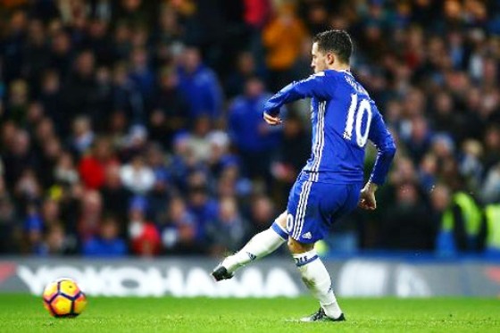Hazard ghi bàn trên chấm 11m