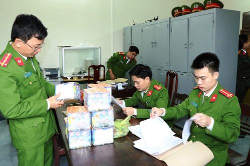 Các đối tượng bị bắt giữ