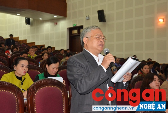 Đại biểu nêu câu hỏi chất vấn tại Kỳ họp thứ 3, HĐND TP Vinh nhiệm kỳ 2016 - 2021