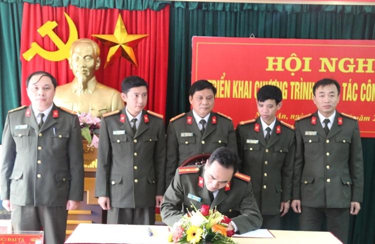 Ký kết giao ước thi đua “Vì ANTQ” năm 2017