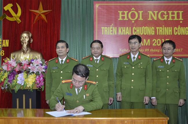 Ký kết giao ước thi đua