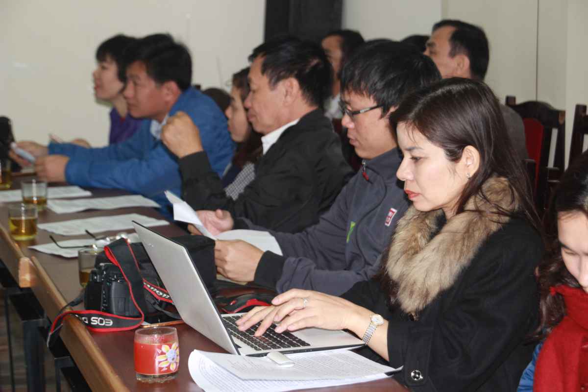 Các nhà báo, phóng viên tại buổi họp báo