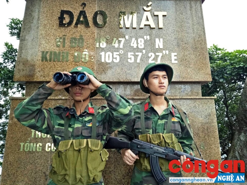 Vui Xuân đón Tết nhưng những người lính không quên nhiệm vụ, luôn chắc tay súng canh giữ biển trời quê hương