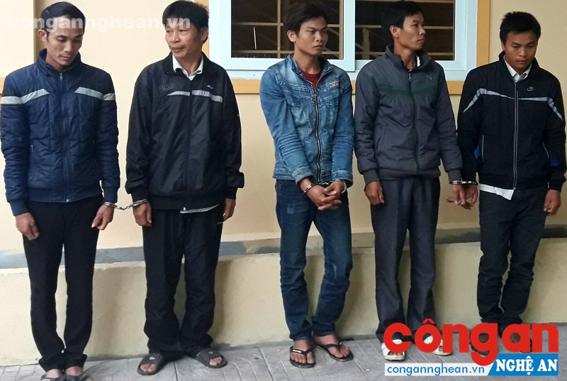 5/11 đối tượng đánh bạc bị bắt giữ