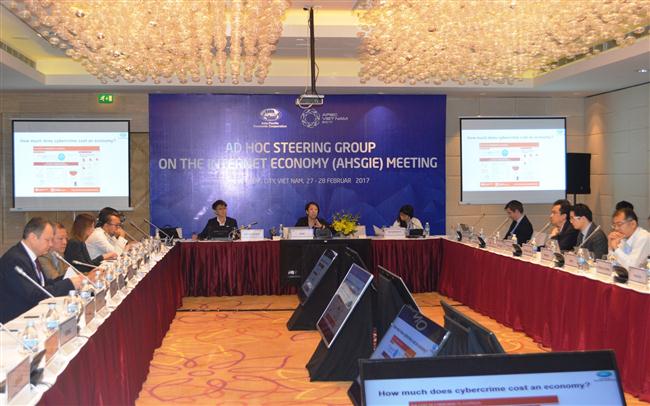 Quang cảnh cuộc họp Nhóm Điều phối kinh tế mạng