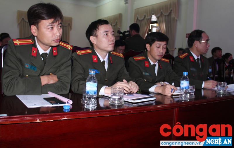 Các đại biểu tham dự Hội nghị.