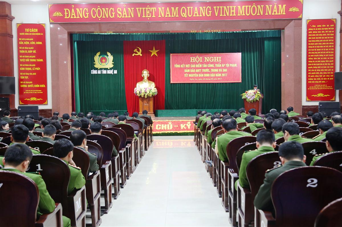 Toàn cảnh hội nghị