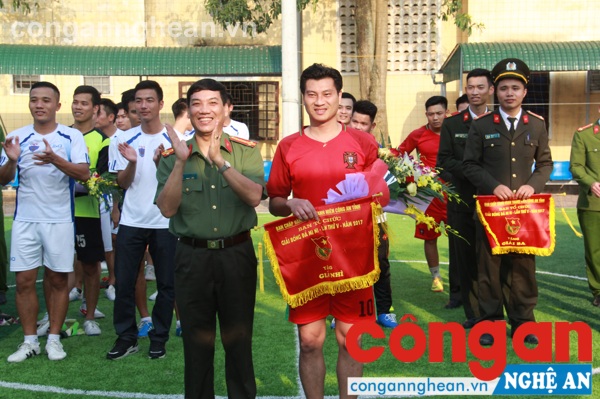 giải nhì cho đội Trại tạm giam