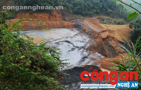 Bể chứa bùn thải của Xí nghiệp thiếc Suối Bắc bị vỡ ảnh hưởng đến người dân và môi trường