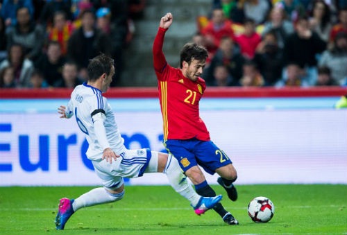  David Silva khai tiệc cho Tây Ban Nha