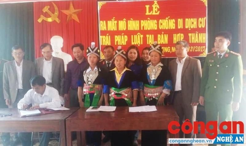 Ra mắt mô hình “Phòng chống di dịch cư trái pháp luật” tại bản Hợp Thành, xã Xá Lượng