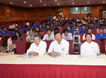 "Quang cảnh hội nghị."