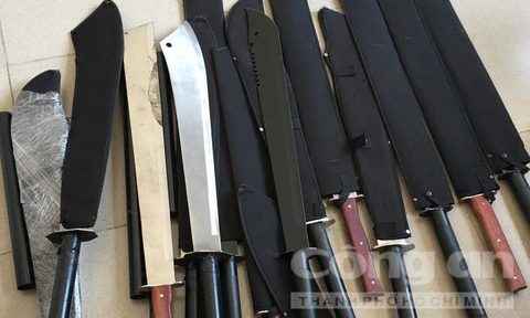Hung khí của băng tội phạm dùng để thanh trừng vùng giáp ranh