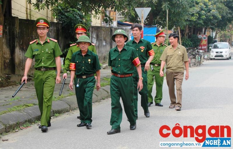 Hội CCB phối hợp với Công an phường tuần tra đảm bảo ANTT trên địa bàn