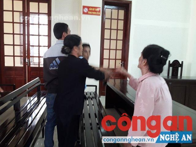 3 chị em nhà bà Trương, mỗi người một lý lẽ